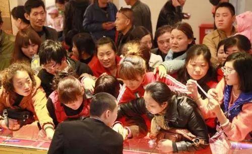 通州大妈爆料新闻最新,最新民生热点事件揭秘